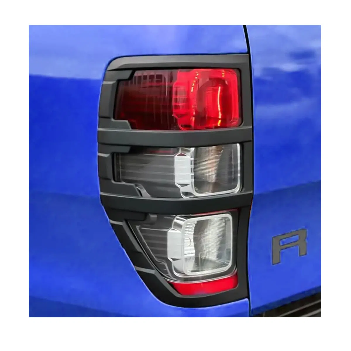 Embellecedores Luces Traseras Negro Mate para Ford Ranger 2012-2022 ABS | Acabado negro mate, plástico ABS duradero, instalación sin taladrar, sellado de huecos, evita óxido, paso de ITV