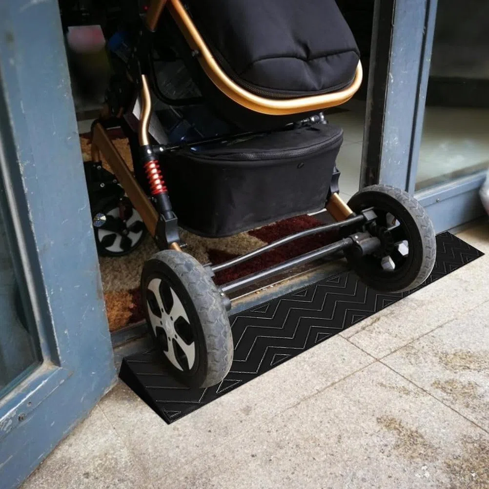Genérico Rampa portátil Antideslizante de 5,5 cm para sillas de Ruedas - Acceso Interior/Exterior a umbrales para baños, Puertas, supermercados y garajes - Ayuda para la Movilidad Segura y Duradera