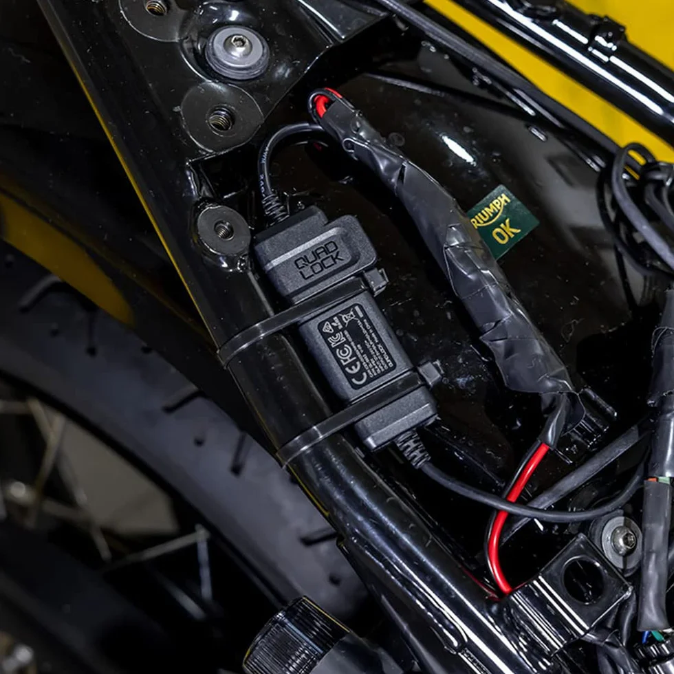 Quad Lock Adaptador USB Inteligente Impermeable de 12 V para Motos, Barcos y Caravanas