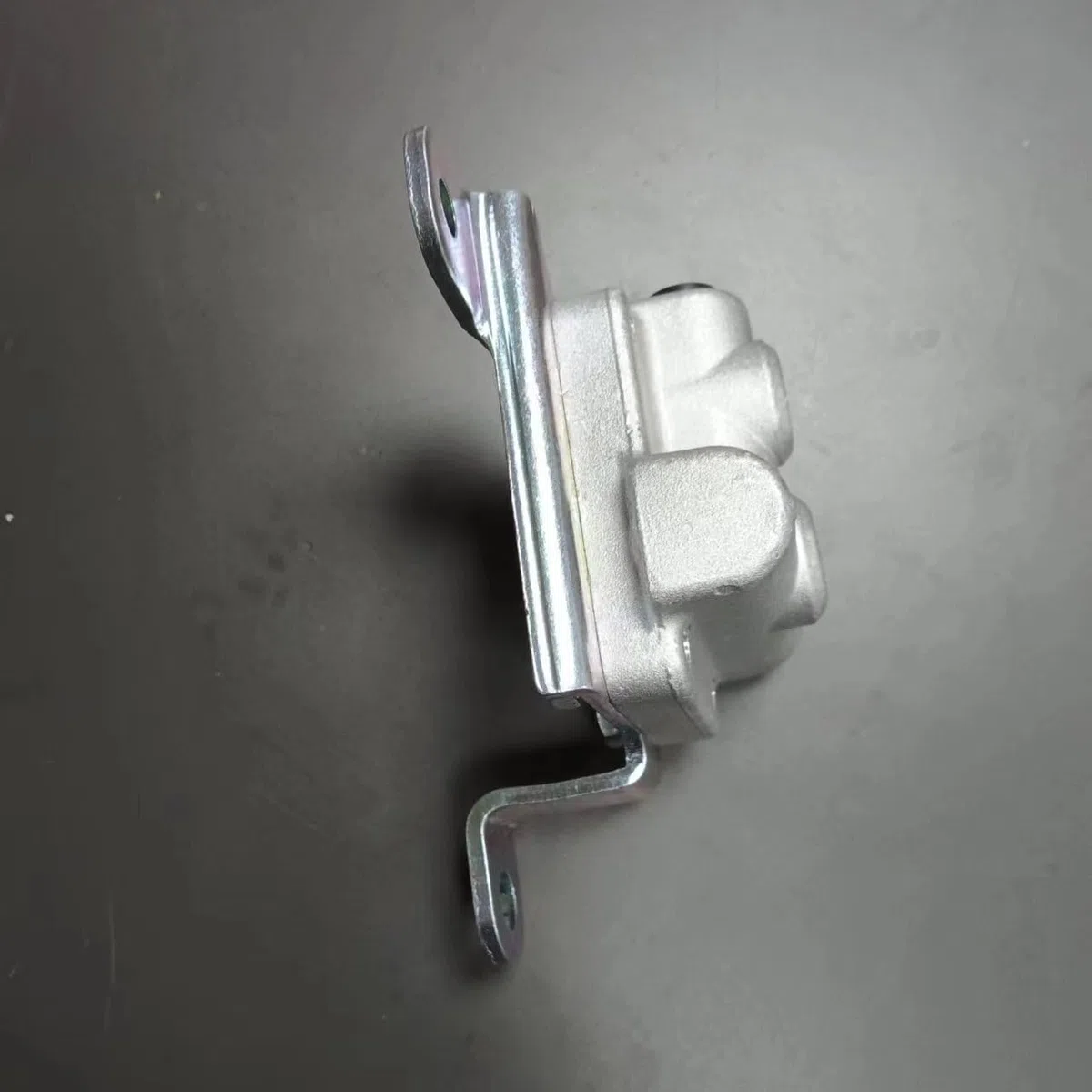 Brake Distribution Valve 31490-0K010
