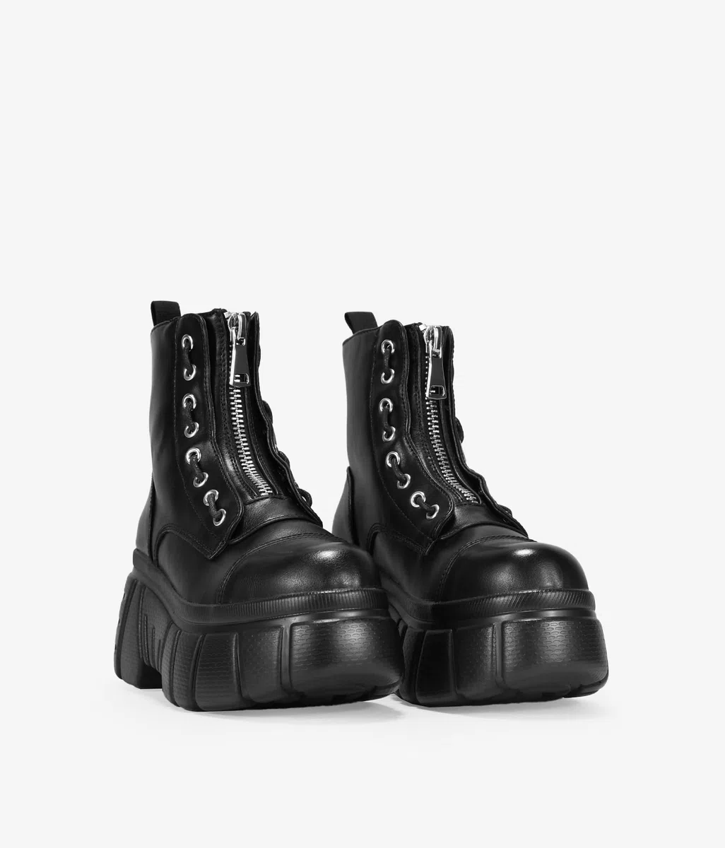 BOSANOVA Botas Militares confeccionadas en Piel Vegana con Detalle de Cremallera Frontal, Cordones Laterales Decorativos y Suela Track de 7 cm. Cierre con Cremallera. Calzado para Mujer