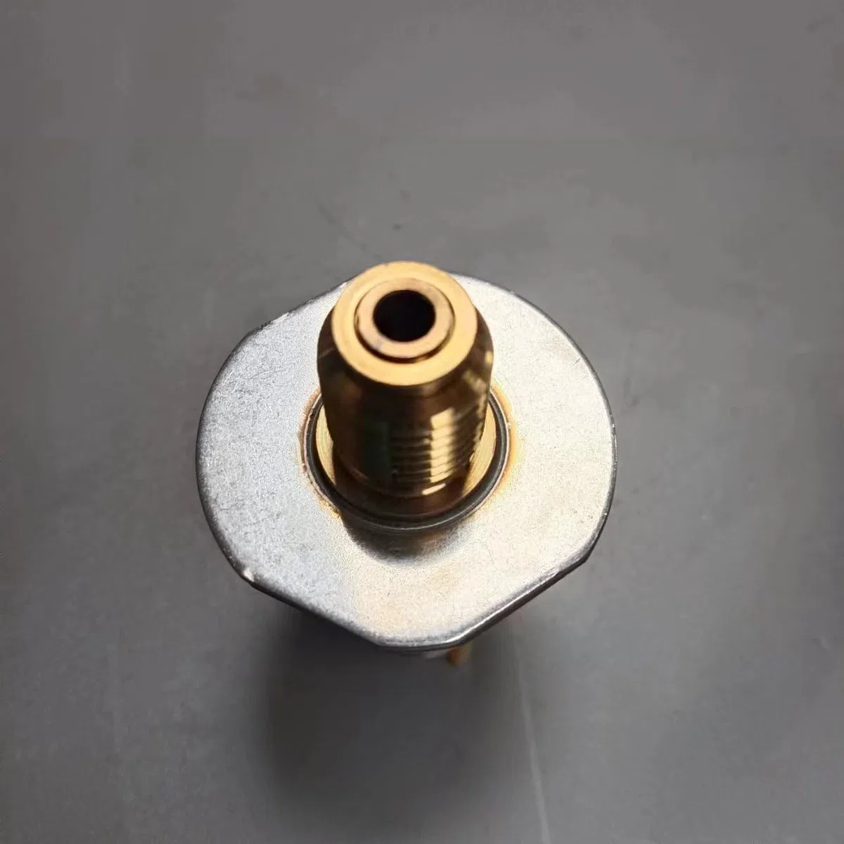 Sensor de presión de combustible del motor(Fuel pressure sensor) 45PP3-6 98178706 8-98178706-0
